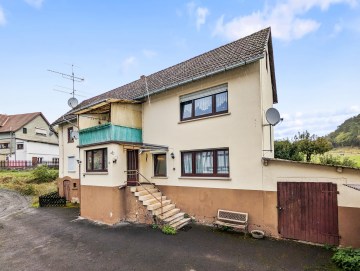 Ländlicher Charme mit Potenzial, 35216 Biedenkopf, Einfamilienhaus