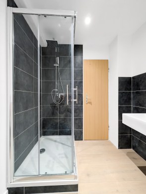 Attraktives Stadthaus im Herzen von Biedenkopf - Badezimmer - Werz Immobilien (25012)