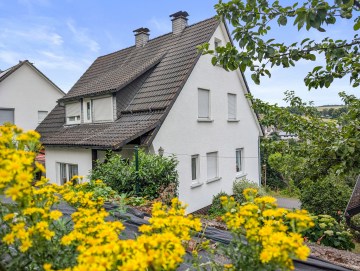 Pferdehalter aufgepasst – gepflegtes Einfamilienhaus in idyllischer Ortsrandlage mit Weideoption - Außenansicht - Werz Immobilien (35643)