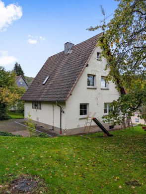 Einfamilienhaus in Biedenkopf - Außenansicht - Werz Immobilien (25242)