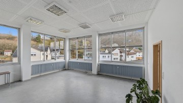 2,50 €/m² Flexible, warme Lager- und Büroflächen mit guter Anbindung an Marburg - Impressionen - Werz Immobilien (28793)