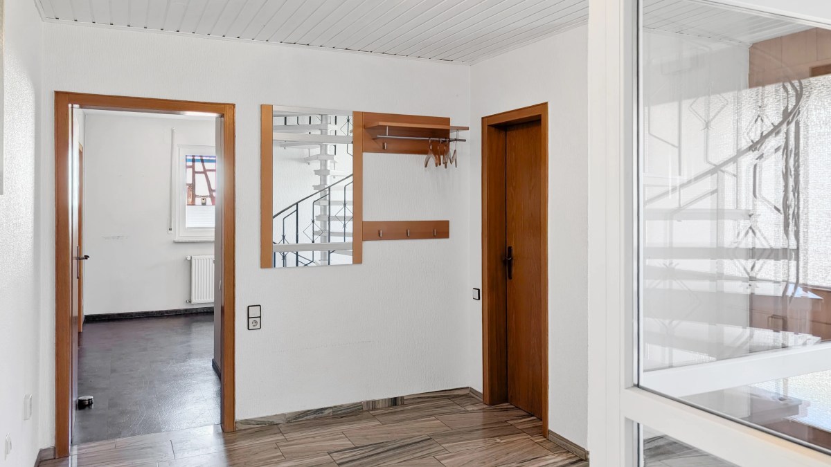 Flur - Werz Immobilien