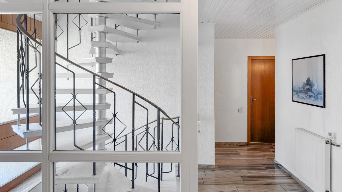 Flur - Werz Immobilien