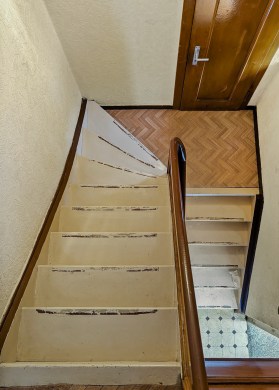 Schnäppchenhaus für Handwerker!!! - Treppe (26642)
