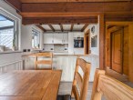 Essbereich und Küche - Ferienhaus im Feriengebiet von Bromskirchen