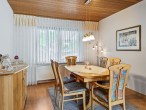 Wohnzimmer Einliegerwohnung - Einfamilienhaus mit Einliegerwohnung, Partykeller und Traumgarten