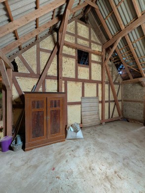 Bauernhaus mit Wiesen – ideal für Pferdehaltung - Scheune - Werz Immobilien (34307)