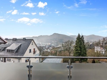 Einfamilienhaus mit viel Potential und tollem Ausblick!, 35216 Biedenkopf, Einfamilienhaus