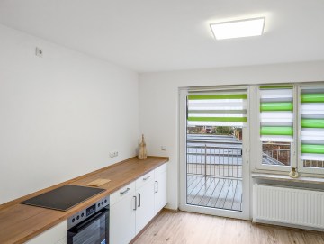 Kernsaniertes Wohn-/Gewerbeensemble in A-Lage - Küche - Werz Immobilien (26339)