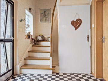 Landleben-Idylle: Charmantes Einfamilienhaus in malerischer Lage - Flur - Werz Immobilien (27702)