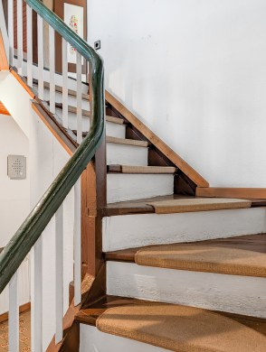 Charmantes Bauernhaus mit Scheune – ruhig gelegen - Treppe - Werz Immobilien (30234)