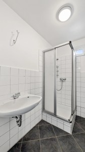 Bad - Werz Immobilien