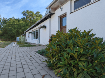 Eine Liegenschaft mit vielen Möglichkeiten, 35099 Burgwald, Einfamilienhaus