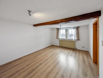 Liebevoll gepflegtes Fachwerkhaus mit modernem Wohnkomfort in ländlicher Idylle - Esszimmer - Werz Immobilien (26379)