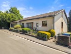 Hauptbild - Werz Immobilien - Einfamilienhaus mit Einliegerwohnung mit toller Aussicht in Biedenkopf