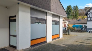 Mehrfamilienhaus mit separater Gewerbeeinheit - Impressionen - Werz Immobilien (27553)